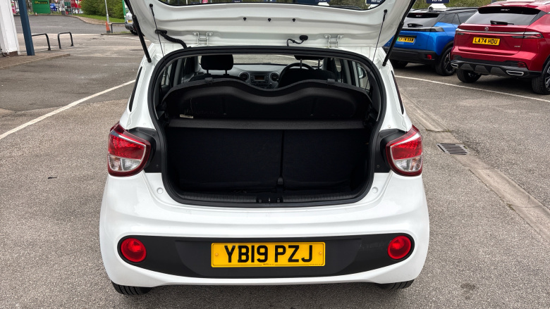 Hyundai i10 1.0 SE 5dr Petrol Hatchback